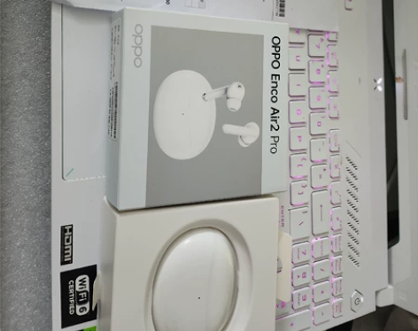 Oppo Enco Air2 Pro白色拆...