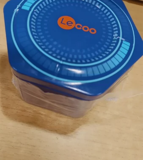 联想儿童电话手表 A8  ，全新，入手没几...