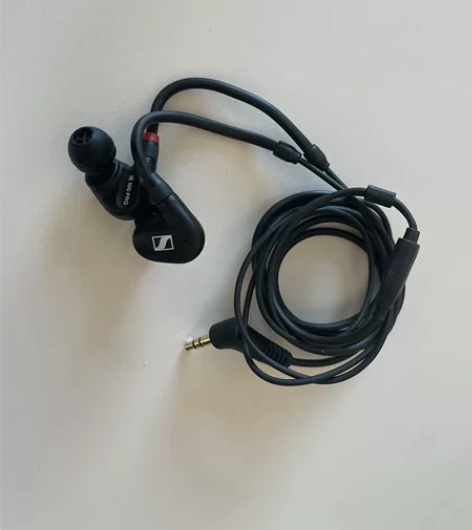 森海塞尔监听耳机ie100 pro几乎全新...