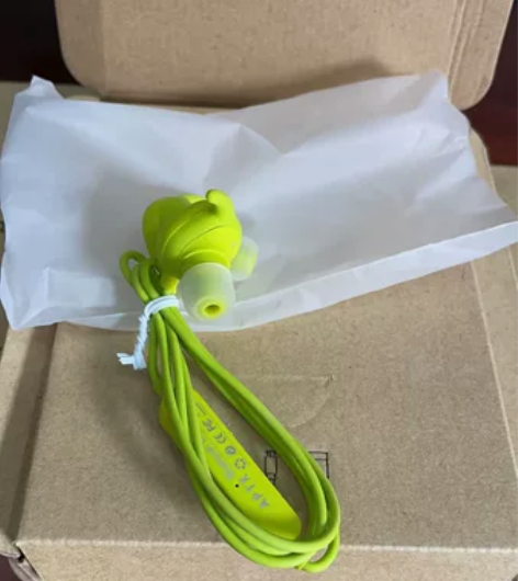 小店清仓处理，QCY蓝耳耳机QY19库存不...