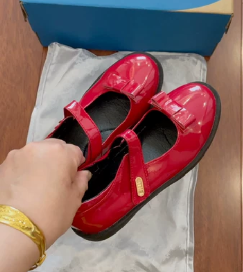 过年红鞋 百丽童鞋 学生鞋女童蝴蝶结公主鞋...