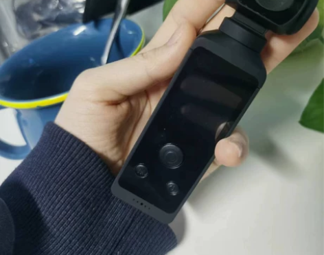 运动口袋vlog相机，配件齐全，加64g卡...