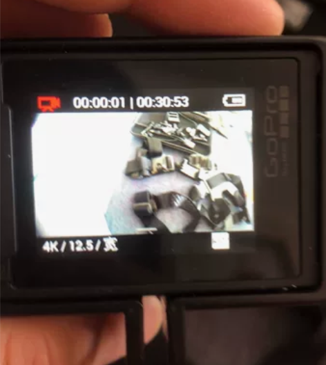 g 4 后面带屏幕版 俩个头戴拍摄 一个胸...