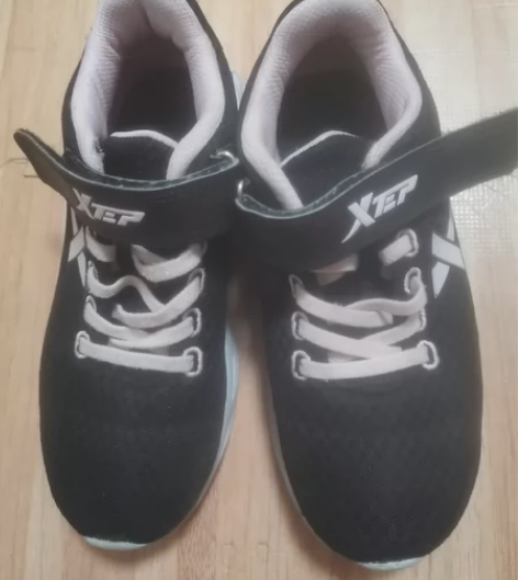 XTEP/特步  女童运动鞋春秋款 33码...