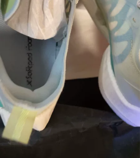 特步致轻PRO跑步鞋男子舒适透气运动鞋减震...