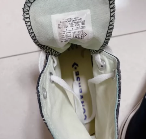匡威经典帆布女高帮休闲运动鞋，奥莱入的正品...
