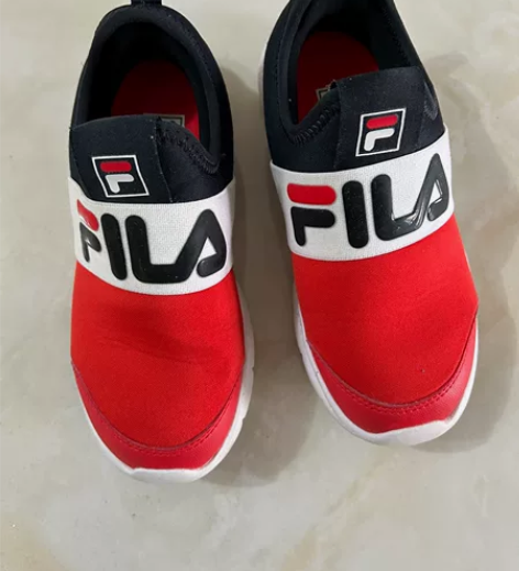 斐乐FILA童鞋，内长18厘米，95新，经...