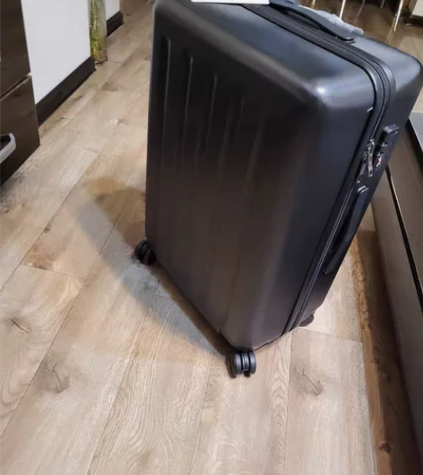 出自用小米90分行李箱24寸黑色 几乎全新...