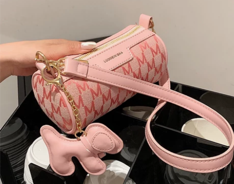 优尚 女士包后 购买三件以上免费送 感兴趣...