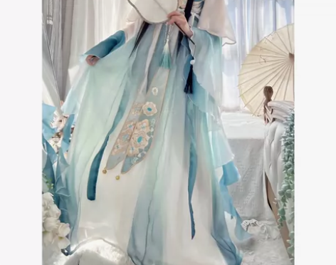 玉术家几妆蓝，s码回血出，穿过一次，包装吊...