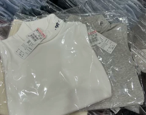 稻草人  打底衫白色 110cm 全新日代...