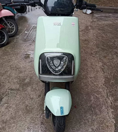 着急卖！便宜出九成新二手电动车。雅迪，爱玛...