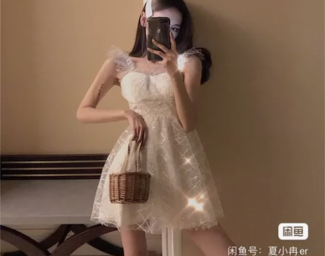 全新连衣裙 复古温柔风露肩吊带显瘦网纱裙很...