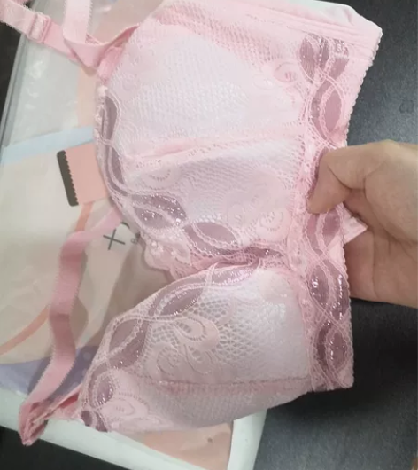 全新十月结晶哺乳衣，号码是36/80C的。...