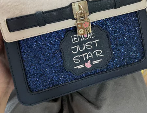 欧时纳背包 买了有点久了 两百多买的质量蛮...