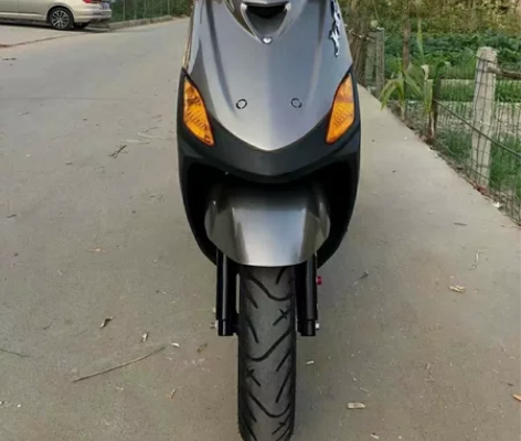 香槟金，国四电喷雅马哈巧格100cc ，一...