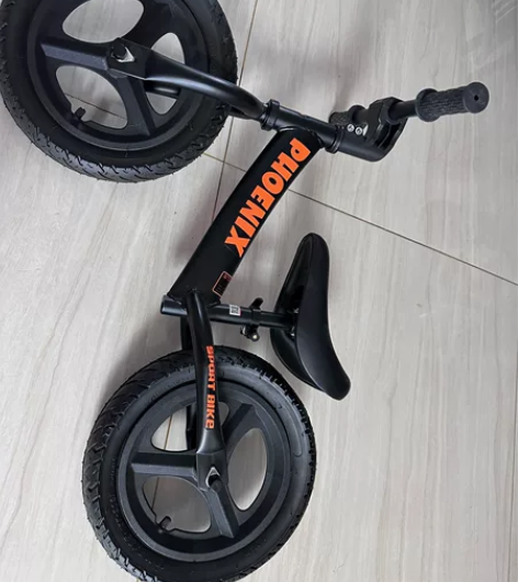 儿童平衡车 基本全新 没用过 感兴趣的话点...