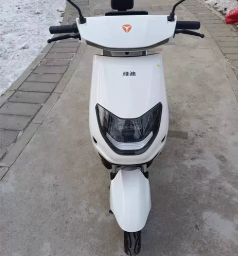 回老家转闲置二手雅迪新款DT6电动自行车，...