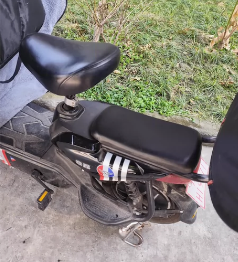 小型电瓶车48v20a新旧看图需要的来 感...