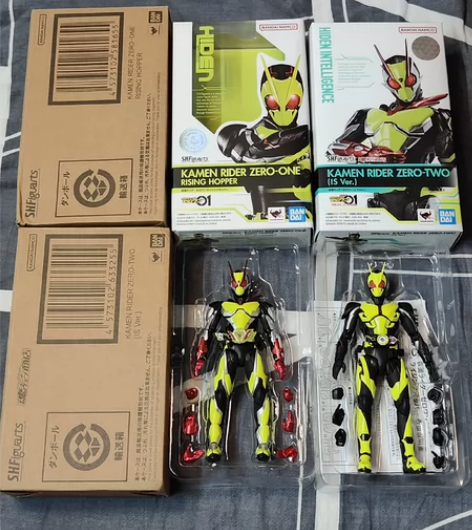 万代  假面骑士  0102套装shf，限...