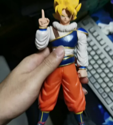 [祖国版]  七龙珠 宇宙服孙悟空 手办 ...