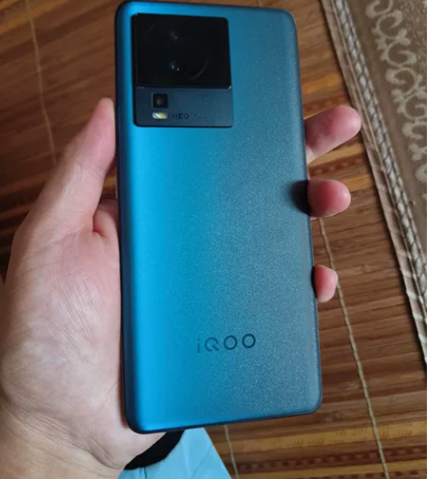 ?iQOOneo7竞速版 12加256，真...