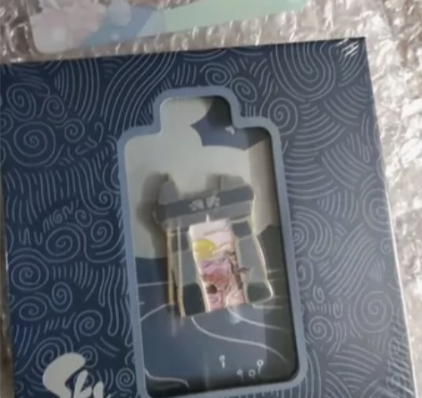 出光遇徽章，三服未绑 绊爱徽章全新未拆封数...