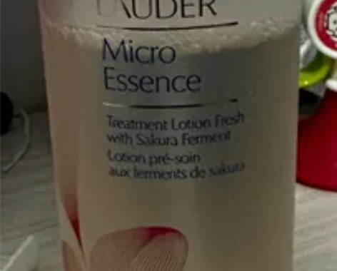 雅诗兰黛樱花水400ml（余量见图），日期...