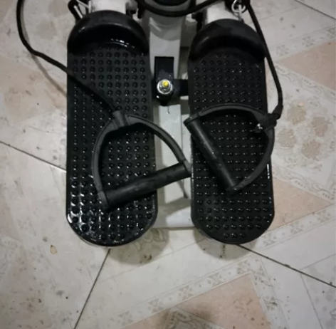 踏步机一台。踏步机正常使用，保存很新，售价...