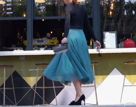 垂感网纱a字裙女春秋新款显瘦百褶半身裙中长...