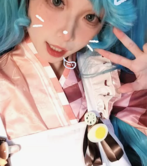 出2024雪初音！！标价出 包含假发?衣服...