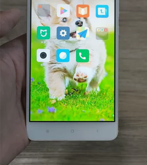 红米note4，3+64g，开机屏好，里面...