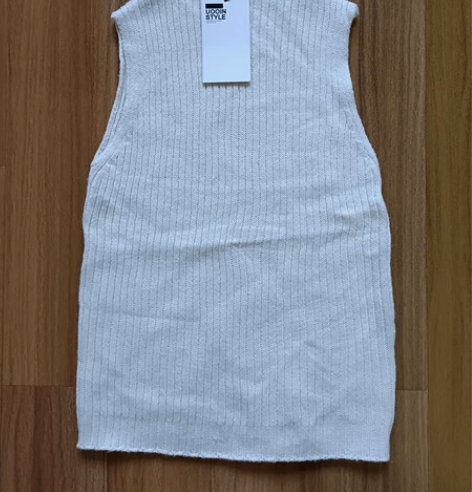 法式显瘦无袖高领针织背心 全新，吊牌未摘，...