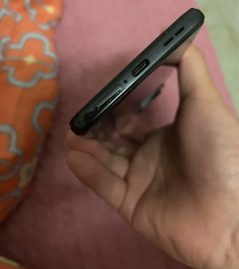 红米k50pro 12?256的 成色9新...