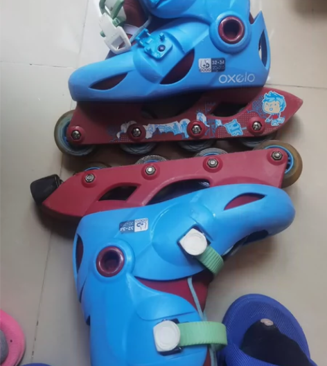 儿童旱冰鞋，迪卡侬买的，32—34码，质量...