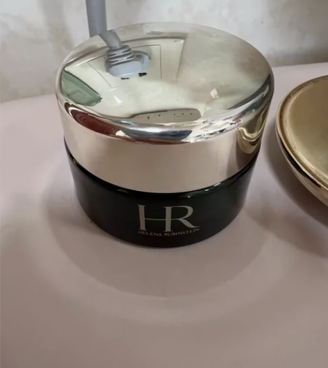 赫莲娜绿宝瓶轻乳霜15ml，因自己最近比较...