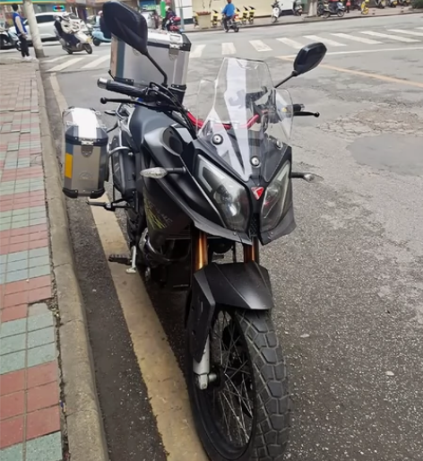 出一台21年5月上牌的金城200K，阿普利...