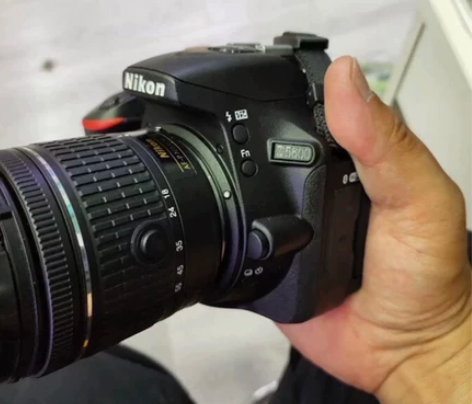 尼康D5600+18-55镜头新手入门单反...