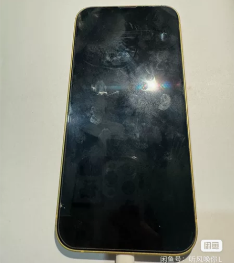 女孩子自用iPhone14国行128G，黄...