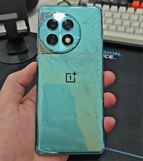 一加ace2pro 16＋512后盖碎中框...