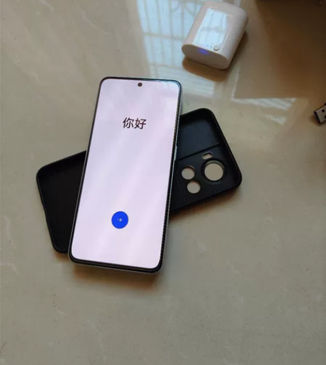 一加ace8＋256的处理器可以吃鸡90针...