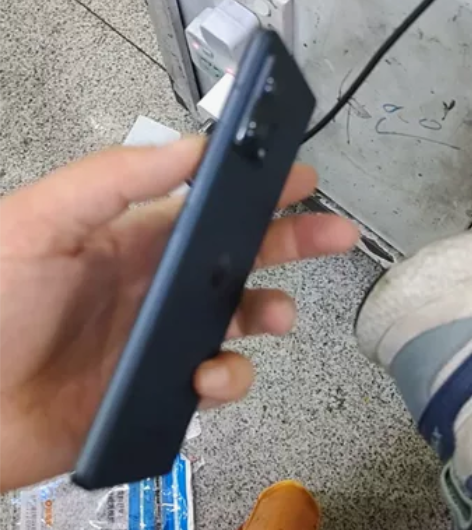 摩托罗拉 moto s30 pro  12...