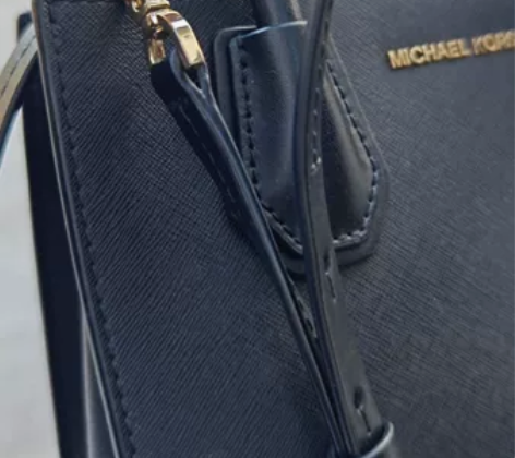 MK黑色风琴包，小号，背过几次，95新，代...