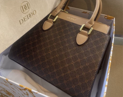 新年礼物生日礼物送妈妈包包实用婆婆中高档女包