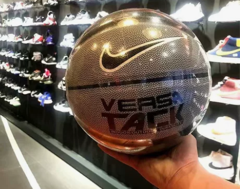 【NIKE官方旗舰店】7号篮球防滑吸湿耐磨...