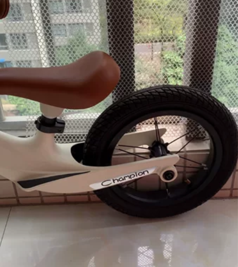 乐卡平衡车 儿童扭扭车 三轮车 滑板车 l...