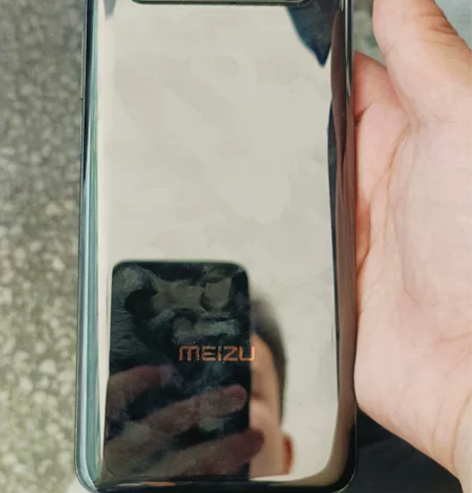 魅族17pro ，8+128g，送一个原配...