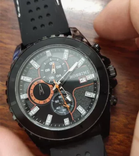 罗西尼石英记时码表品相如图全原装功能正常走...