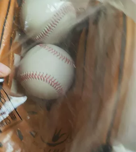 棒球手套?金属棒球棒，棒球两个，拍摄道具，...