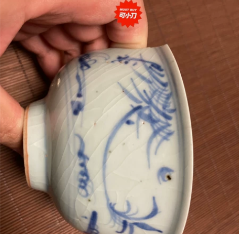 明早典型器，发色淡雅，釉水肥厚，底足完整，...